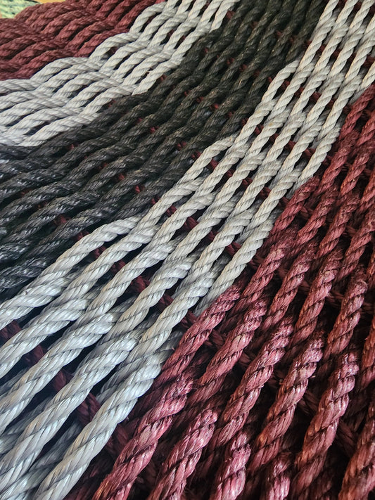 5 Stripe Lobster Rope Mat Burgundy, Light Gray, Black
